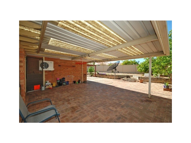 51 Northmore Crescent, Winthrop WA 6150