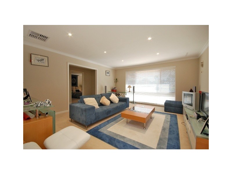 18A Piercy Way, Kardinya WA 6163