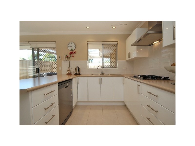 18A Piercy Way, Kardinya WA 6163