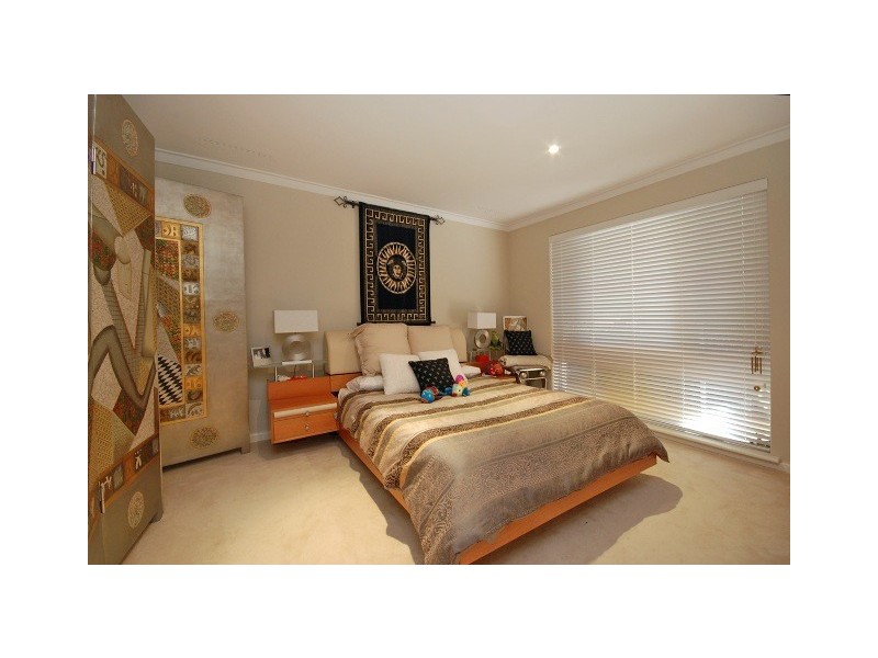 18A Piercy Way, Kardinya WA 6163