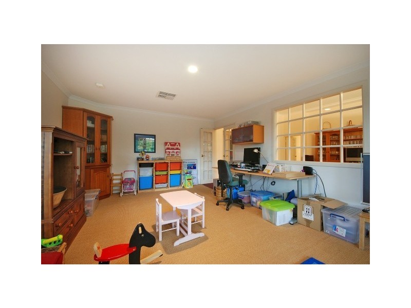 32 Lockett Crest, Winthrop WA 6150