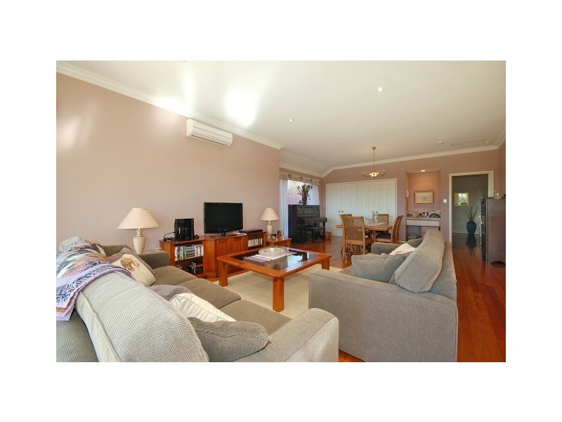 45 Whitfeld Terrace, Winthrop WA 6150