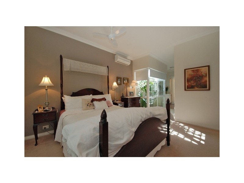 45 Whitfeld Terrace, Winthrop WA 6150