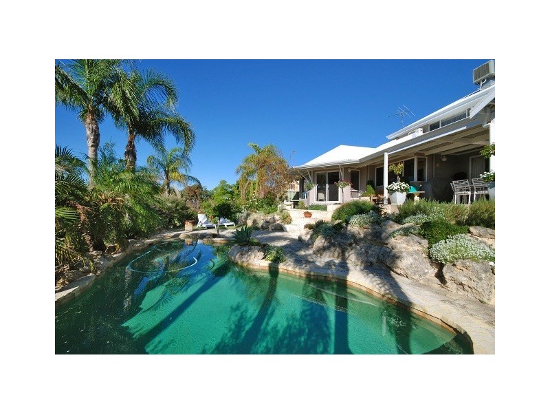 45 Whitfeld Terrace, Winthrop WA 6150