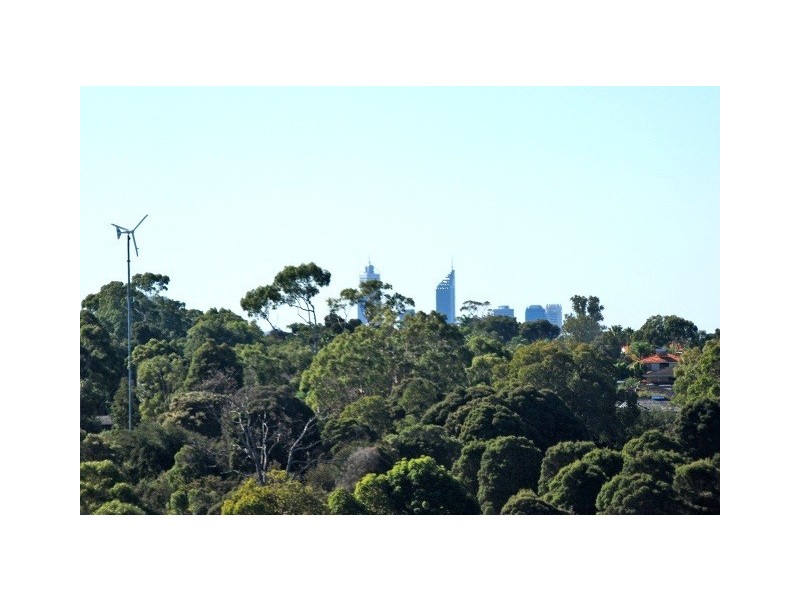 45 Whitfeld Terrace, Winthrop WA 6150