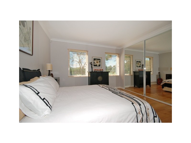 42 Spyglass Grove, Connolly WA 6027