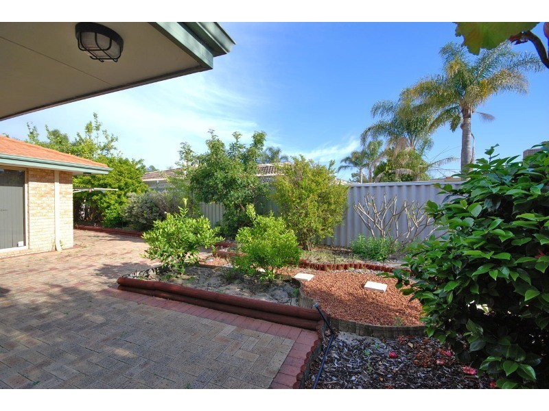 4 Donavon Rise, Murdoch WA 6150