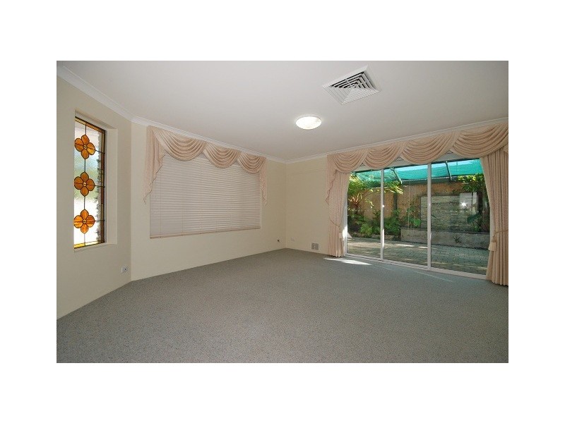 15A Springside Ave, Mount Pleasant WA 6153