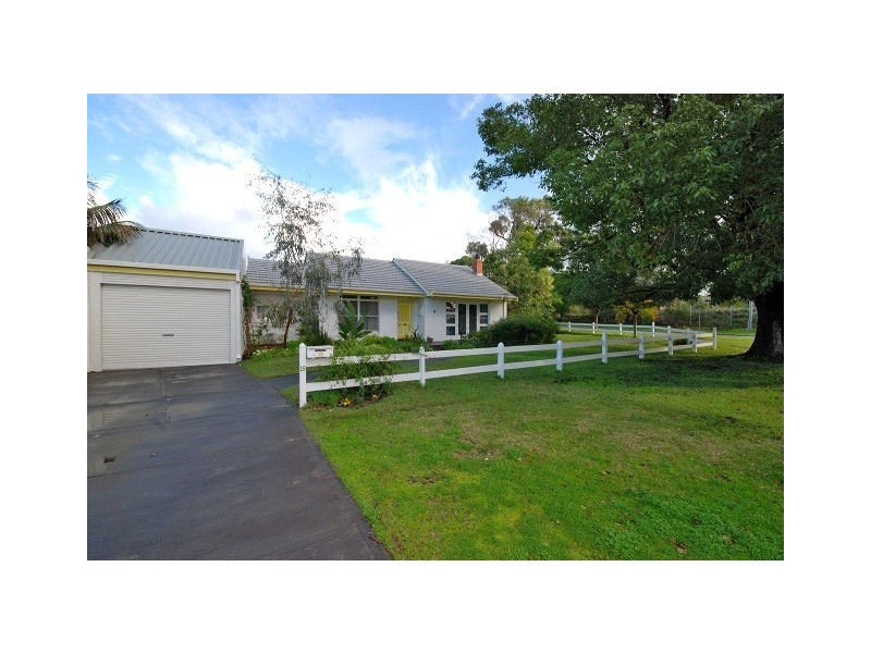 15 Gimber Street, Melville WA 6156