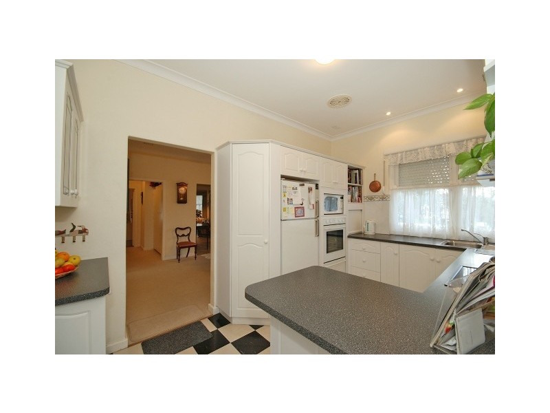 15 Gimber Street, Melville WA 6156