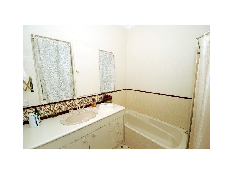 15 Gimber Street, Melville WA 6156