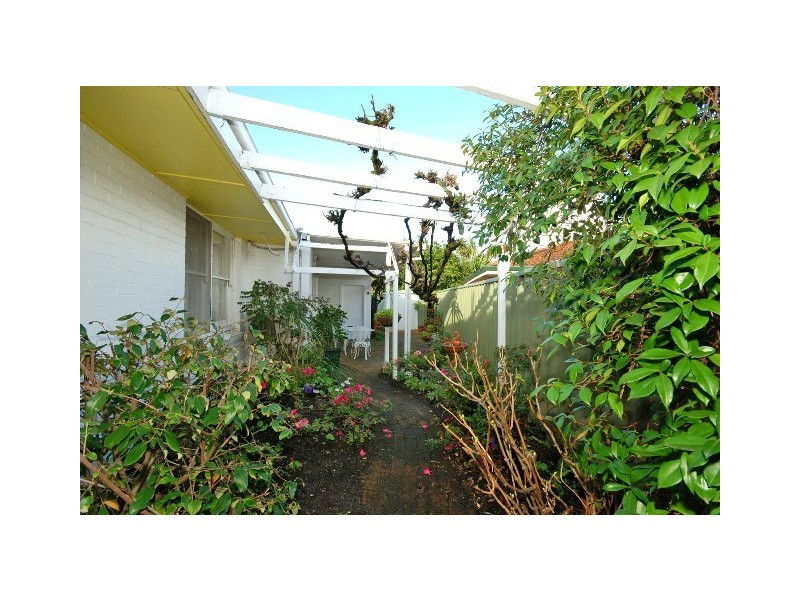 15 Gimber Street, Melville WA 6156