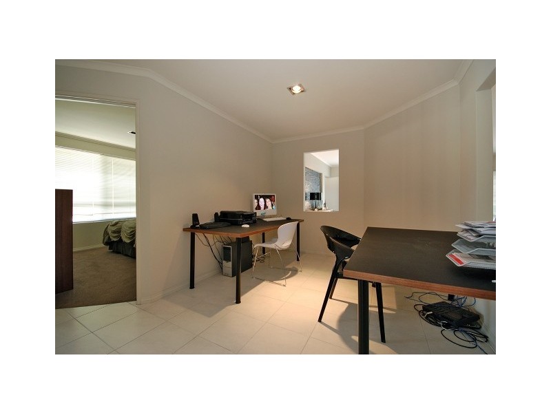 43 Jackadder Ave, Hammond Park WA 6164