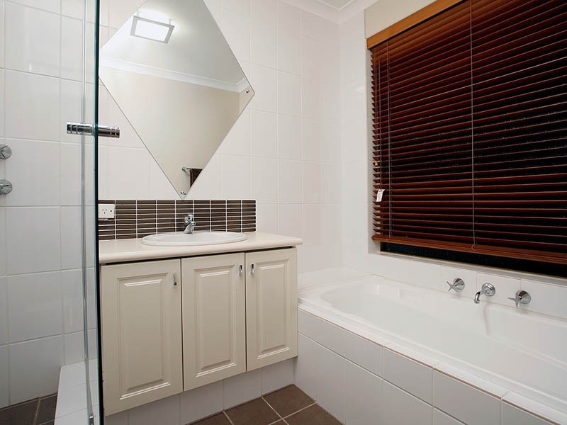 11 Burrows Place, Winthrop WA 6150