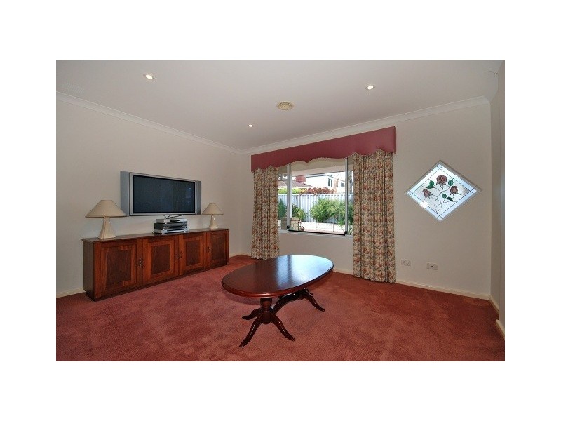 1/49 Reynolds Rd, Mount Pleasant WA 6153