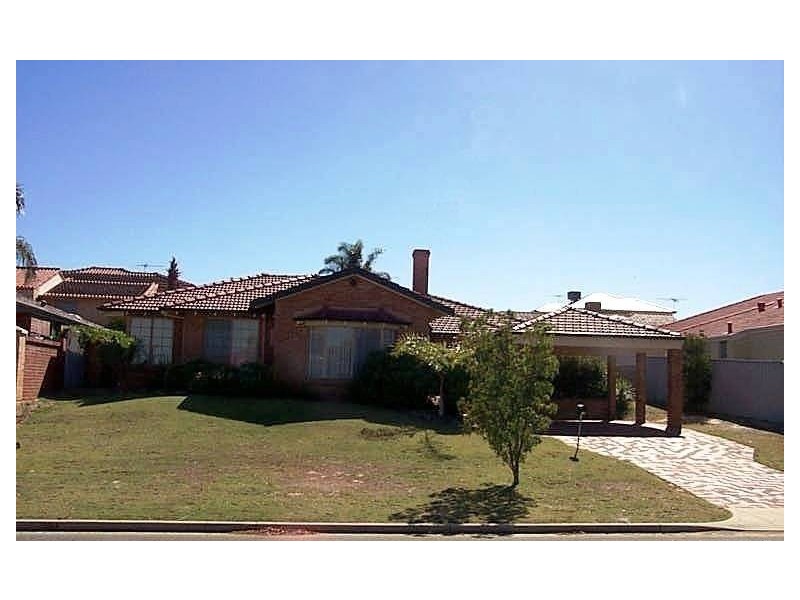 25 Hatherley Pde, Winthrop WA 6150