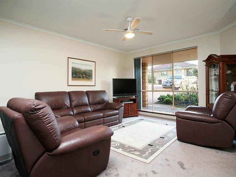 20 Northmore Cr, Winthrop WA 6150