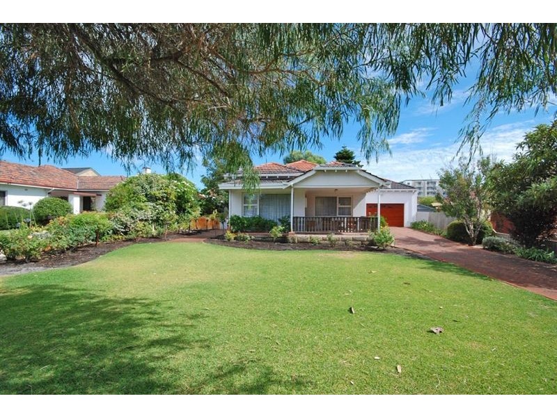 11 Wren St, Mount Pleasant WA 6153