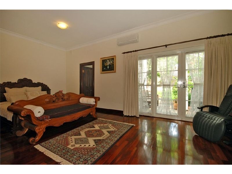 11 Wren St, Mount Pleasant WA 6153