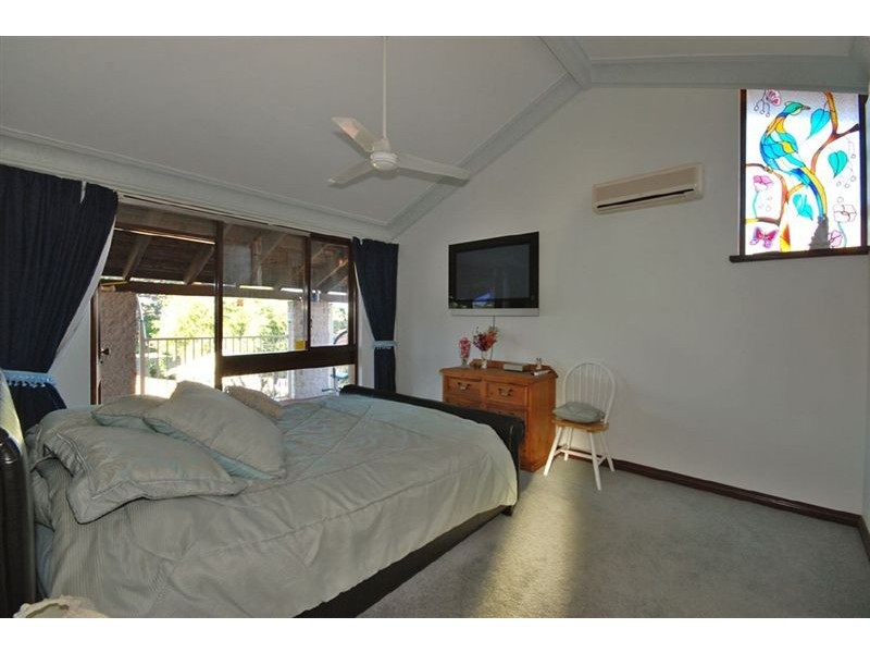 66 Moreing Rd, Attadale WA 6156