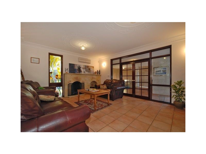 66 Moreing Rd, Attadale WA 6156