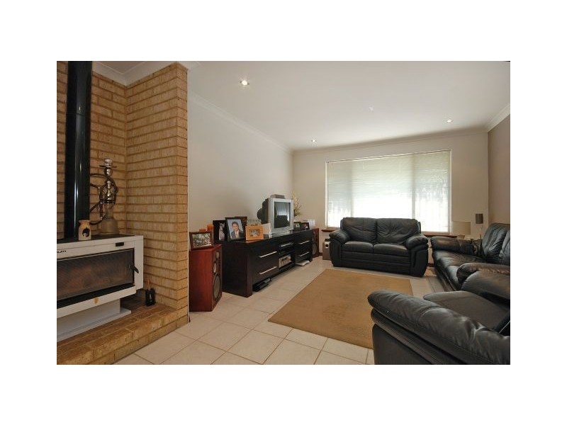 8 Wildwood, Leeming WA 6149