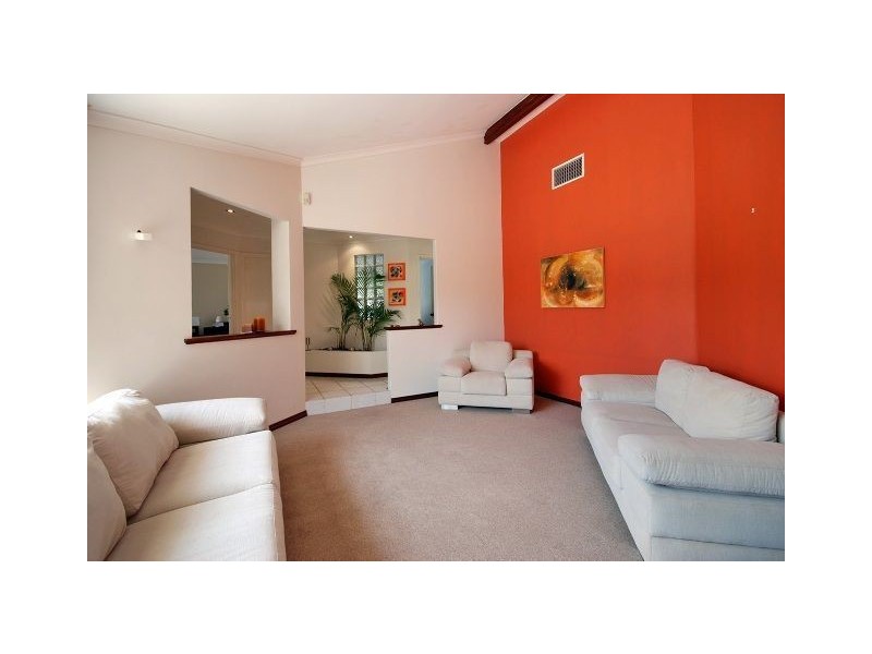 8 Wildwood, Leeming WA 6149