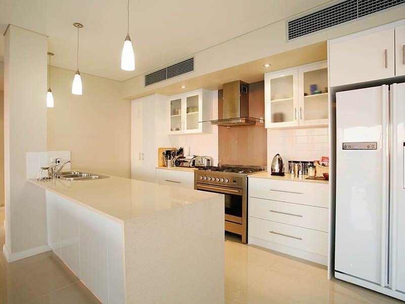 8/52 Rollinson Road, North Coogee WA 6163