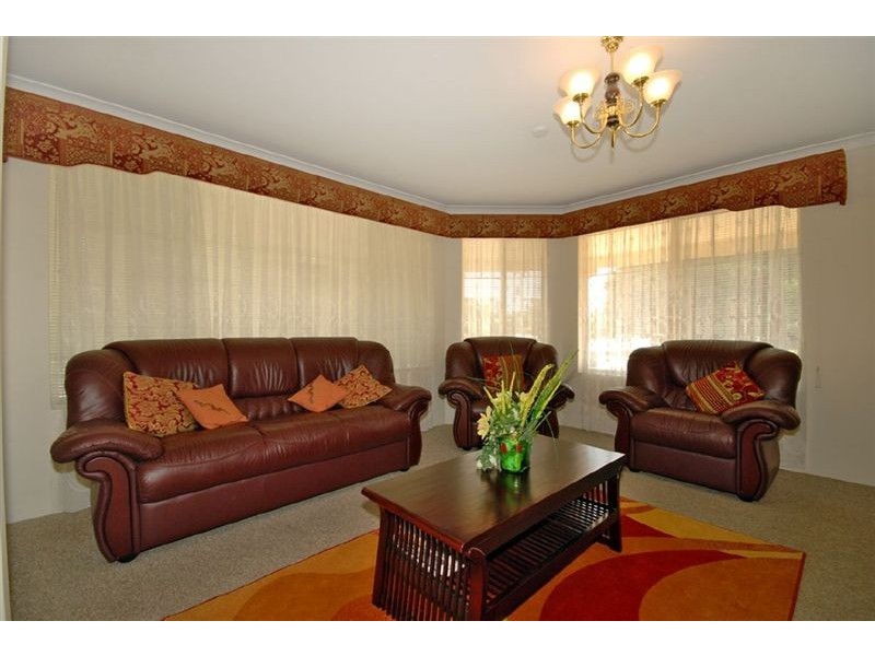 18 Apsley Road, Willetton WA 6155