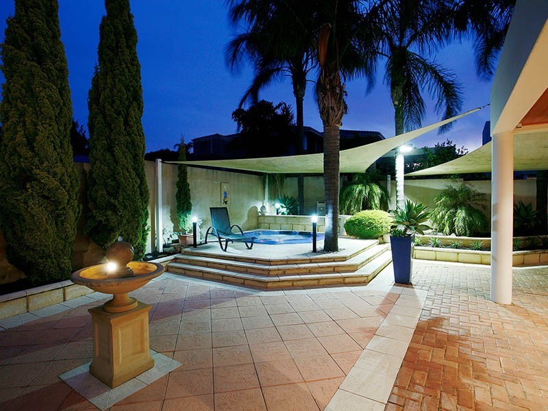 78 Le Souef Drive, Kardinya WA 6163