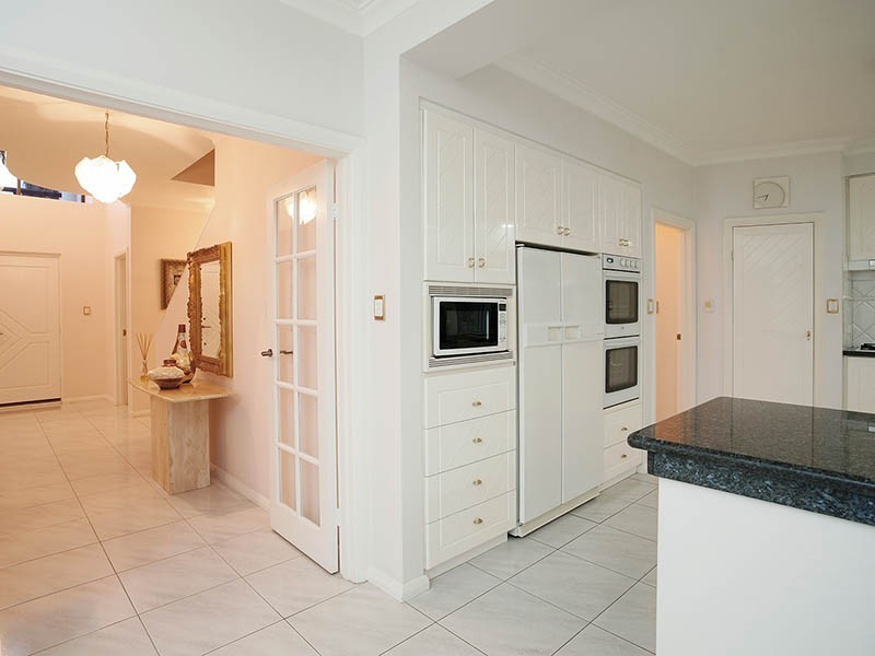 78 Le Souef Drive, Kardinya WA 6163