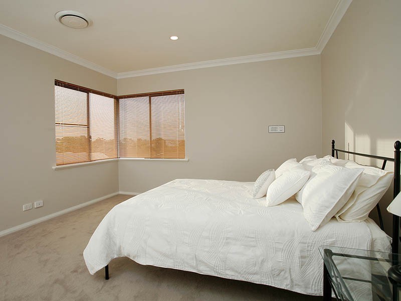 78 Le Souef Drive, Kardinya WA 6163