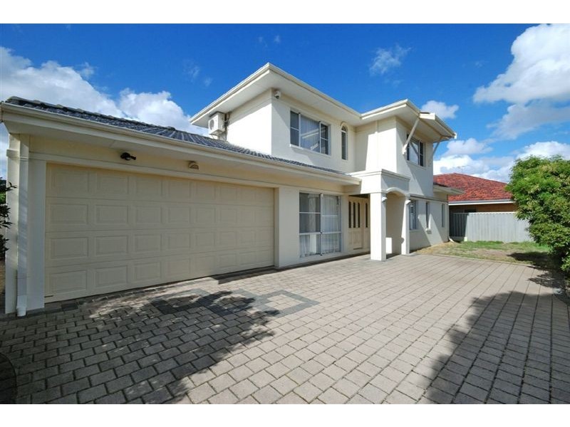 34B Simpson Street, Applecross WA 6153