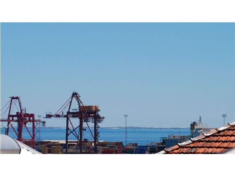 25 Malcolm Street, Fremantle WA 6160