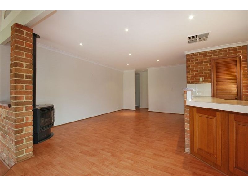 4 Winthrop Drive, Winthrop WA 6150