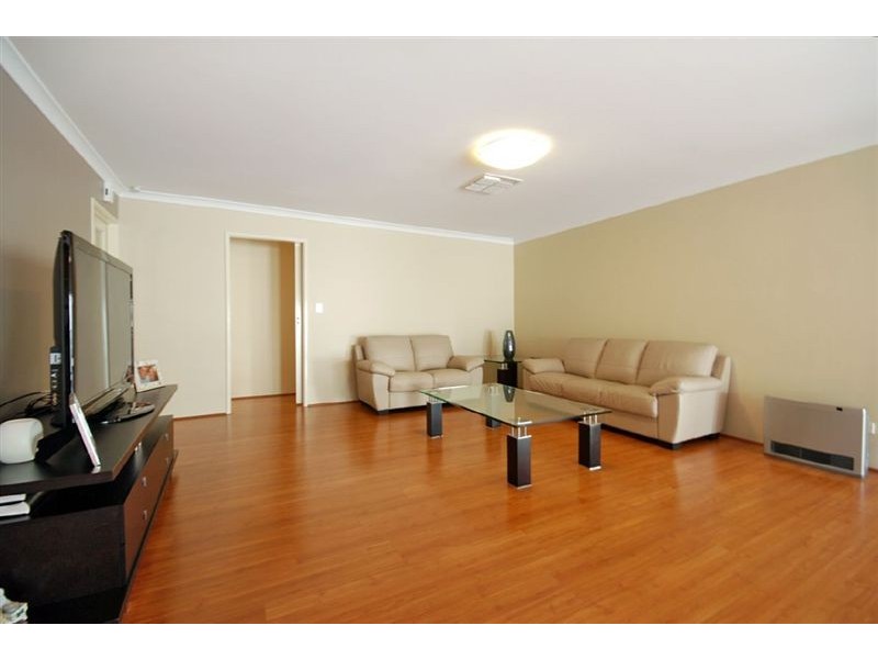 49 Jackadder Avenue, Hammond Park WA 6164