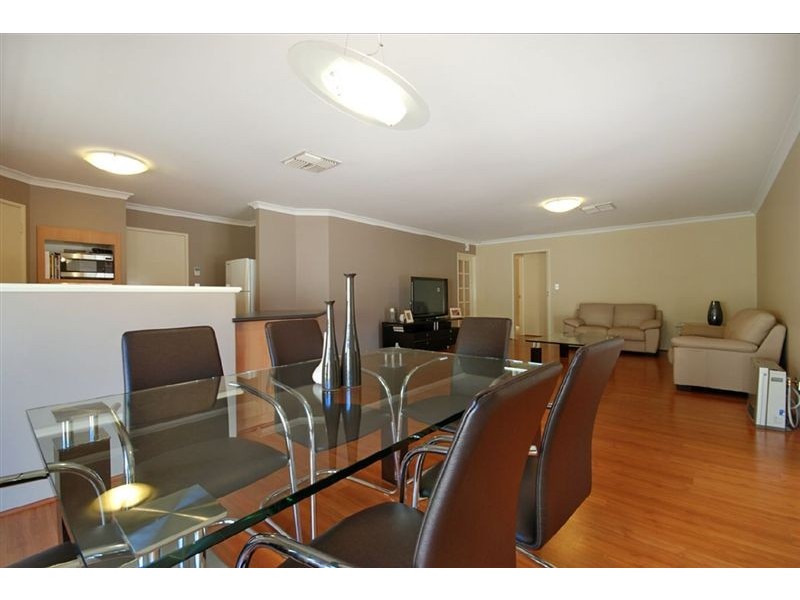 49 Jackadder Avenue, Hammond Park WA 6164