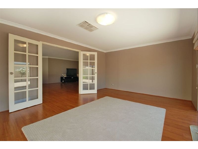 49 Jackadder Avenue, Hammond Park WA 6164