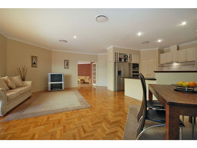 2 Strathcona Rise, Bibra Lake WA 6163