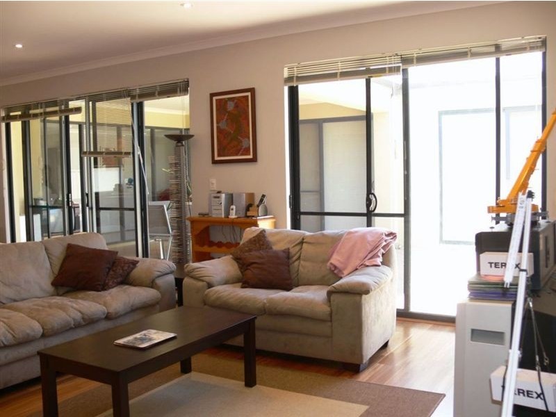 40 Bayview Tce, Yangebup WA 6164