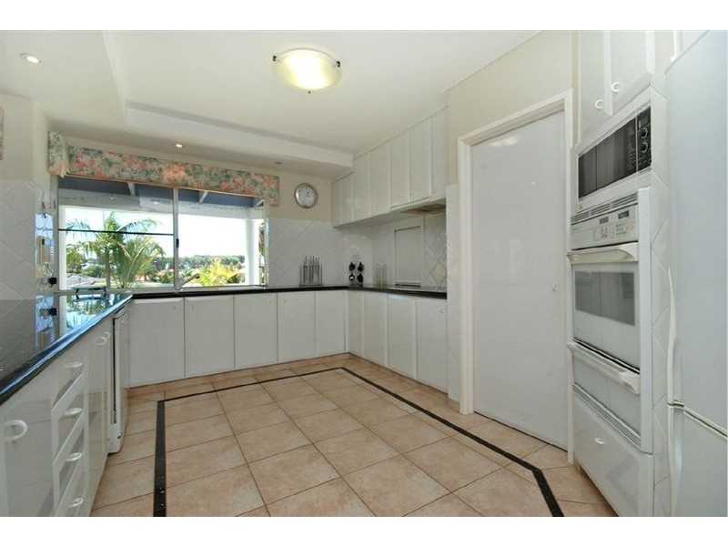 18 James Road, Kardinya WA 6163
