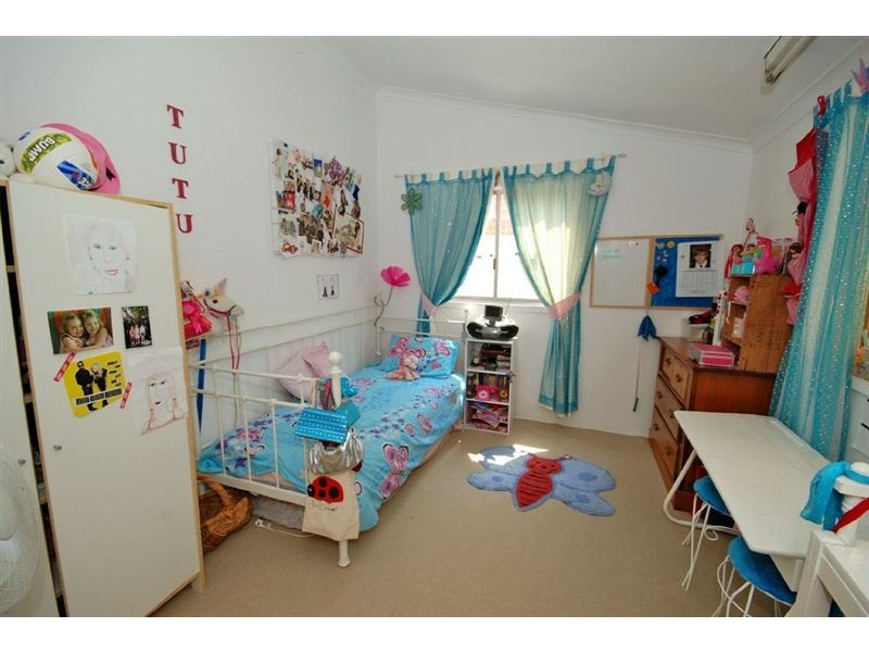 254 Preston Point Rd, Bicton WA 6157