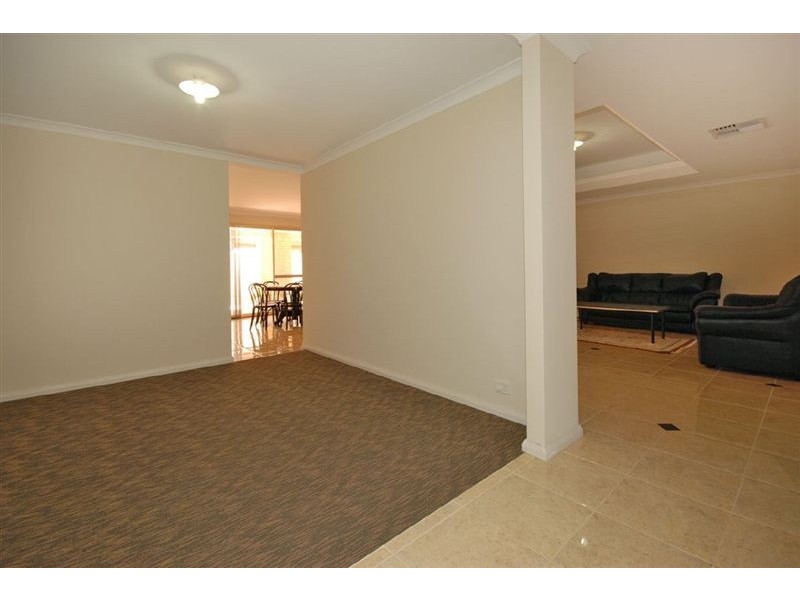 113 Aurora Drive, Atwell WA 6164