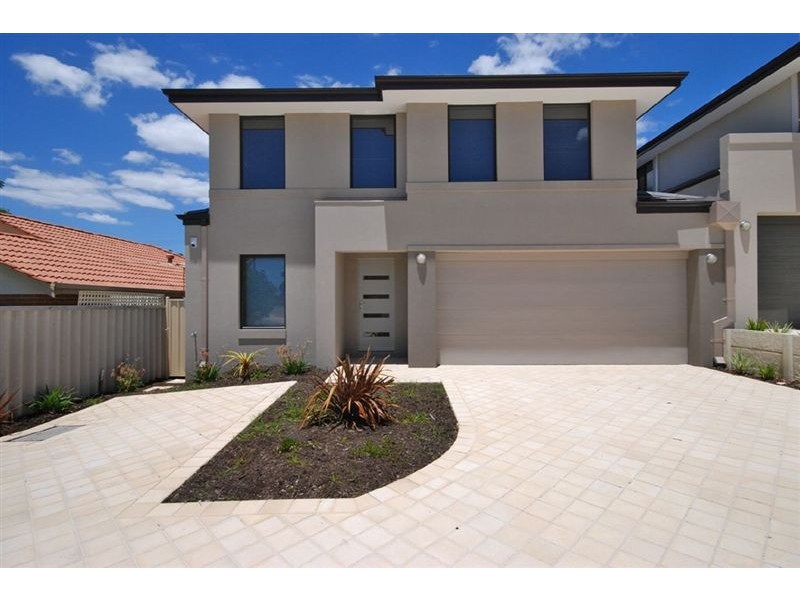 16E Lowes Street, Cloverdale WA 6105