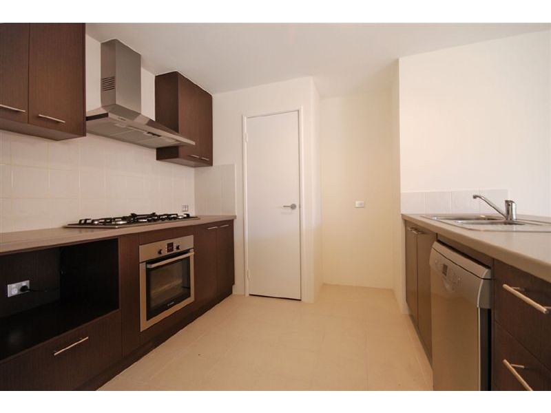 16E Lowes Street, Cloverdale WA 6105