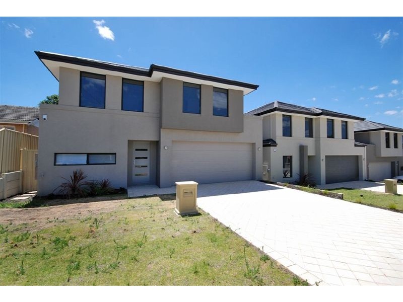 16C Lowes Street, Cloverdale WA 6105