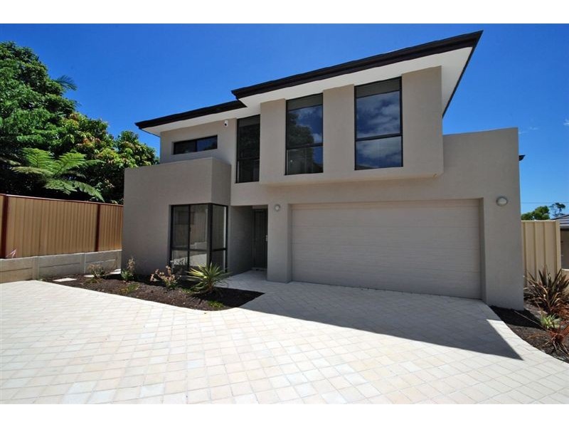 16B Lowes Street, Cloverdale WA 6105