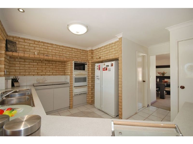 8 Wildwood Heights, Leeming WA 6149