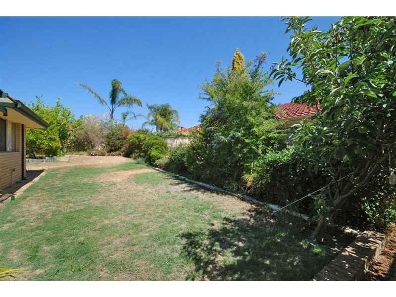 36 Kingsmill Gardens, Winthrop WA 6150