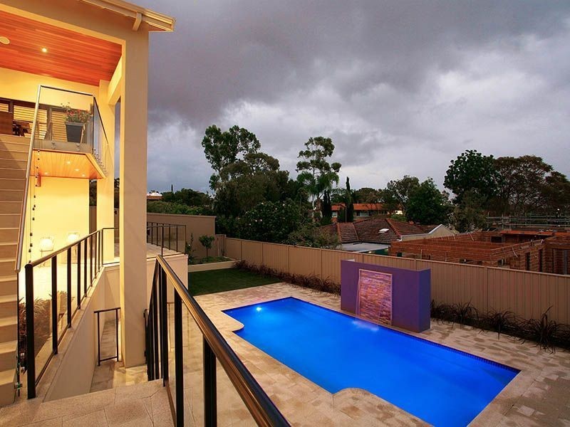 51 Swan Rd, Attadale WA 6156